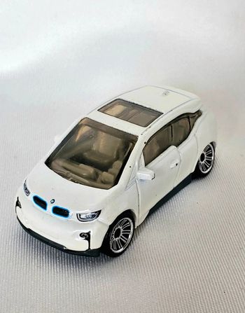 Voiture miniature Matchbox BMW i3 blanche