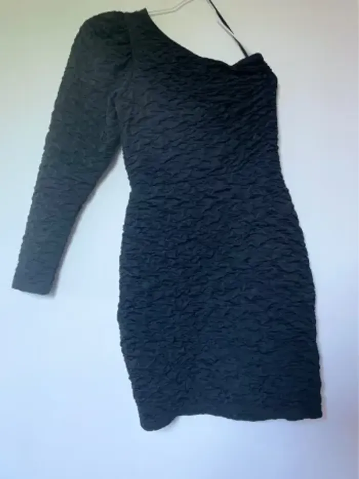 Robe noire asymétrique H&M - photo numéro 2
