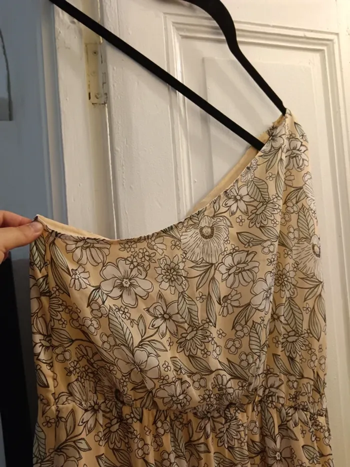Robe longue asymétrique - photo numéro 2
