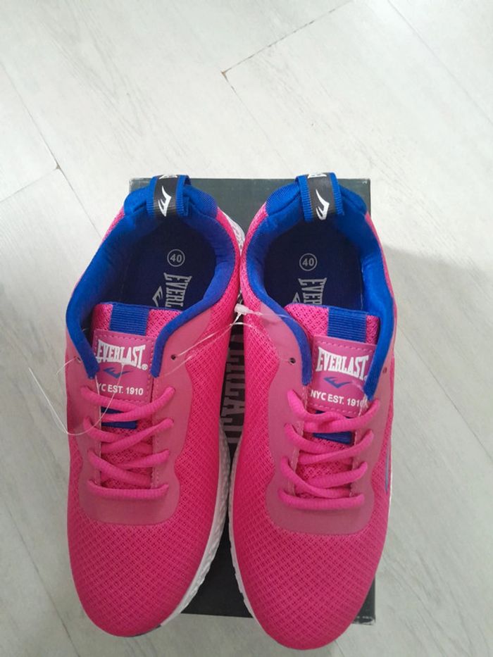 Baskets Everlast neuves avec boîtes taille 40 - photo numéro 3