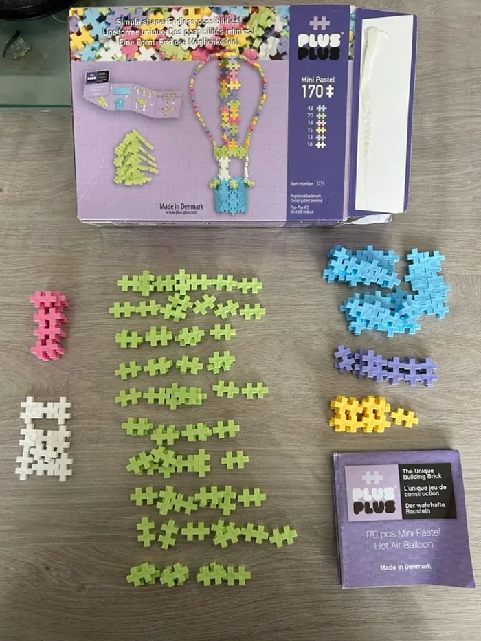 Boîte plus plus montgolfière pastel
