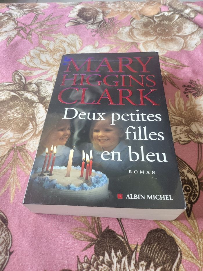 Livre 📖 des petites filles en bleu