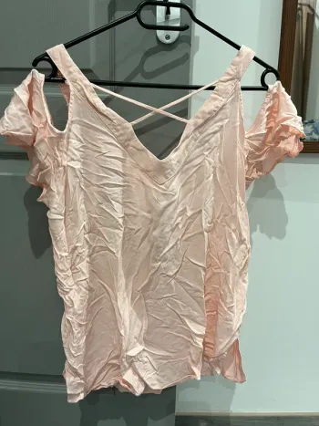 T shirt épaules dénudées