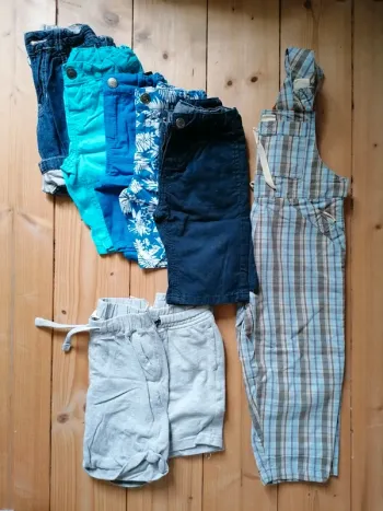 Lot shorts salopette 3ans