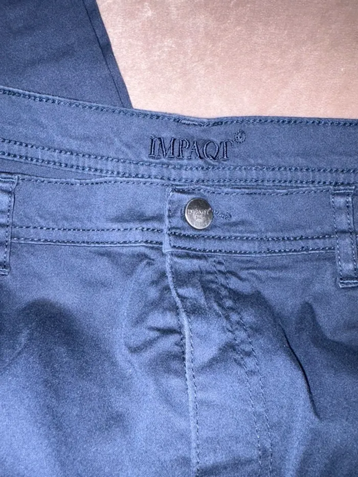 Jean bleu marine femme taille 42 Impaqt Jeans en très bon état. - photo numéro 3