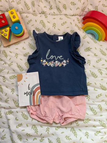 ensemble teeshirt manches courtes marine tex et short rose H&M 6 mois
