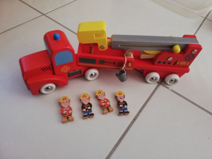 Jouet en bois - photo numéro 2