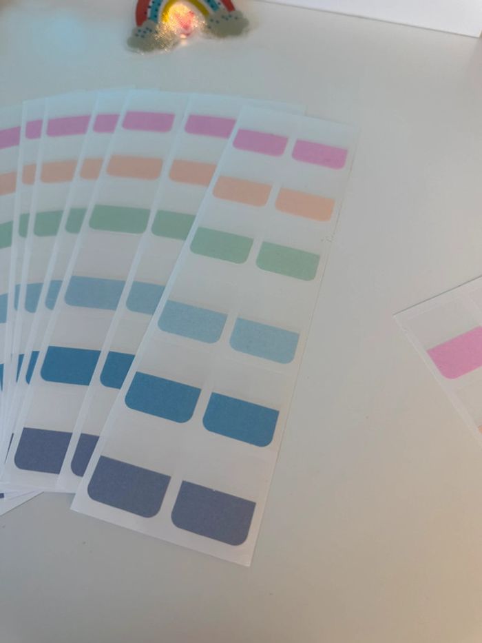 Un feuillet de 12 onglets - photo numéro 4