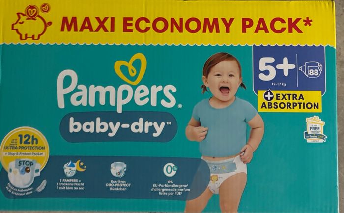 Couches Pampers taille 5+