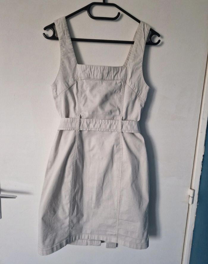 Robe courte - photo numéro 2