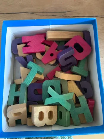 Lot lettres en bois
