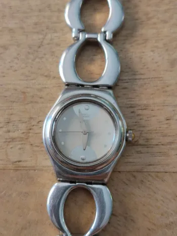 Montre à quartz Swatch irony