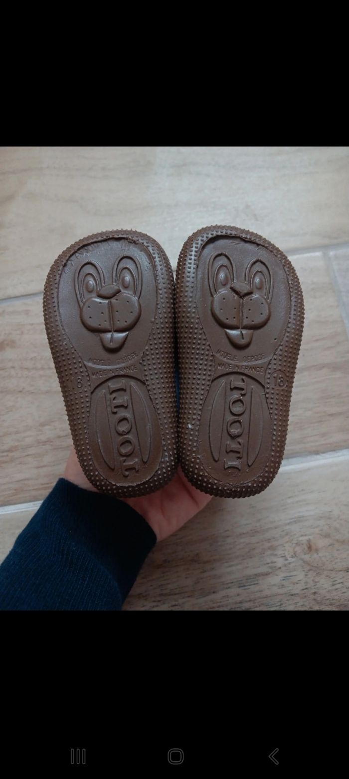 Lot chaussures pointure 18 - photo numéro 7