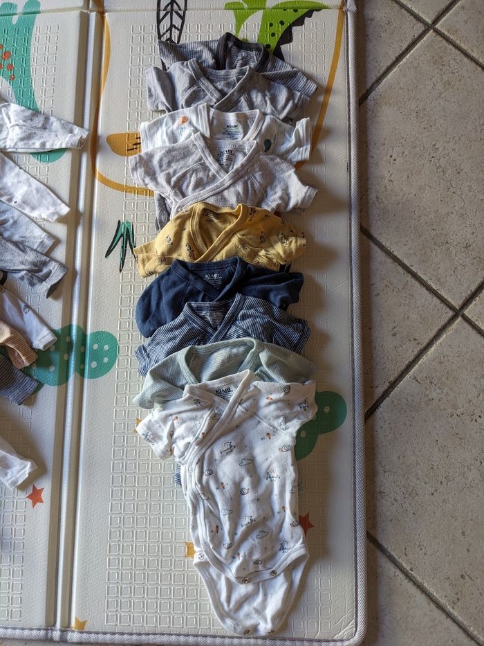 Lot de 9 bodies manches courtes