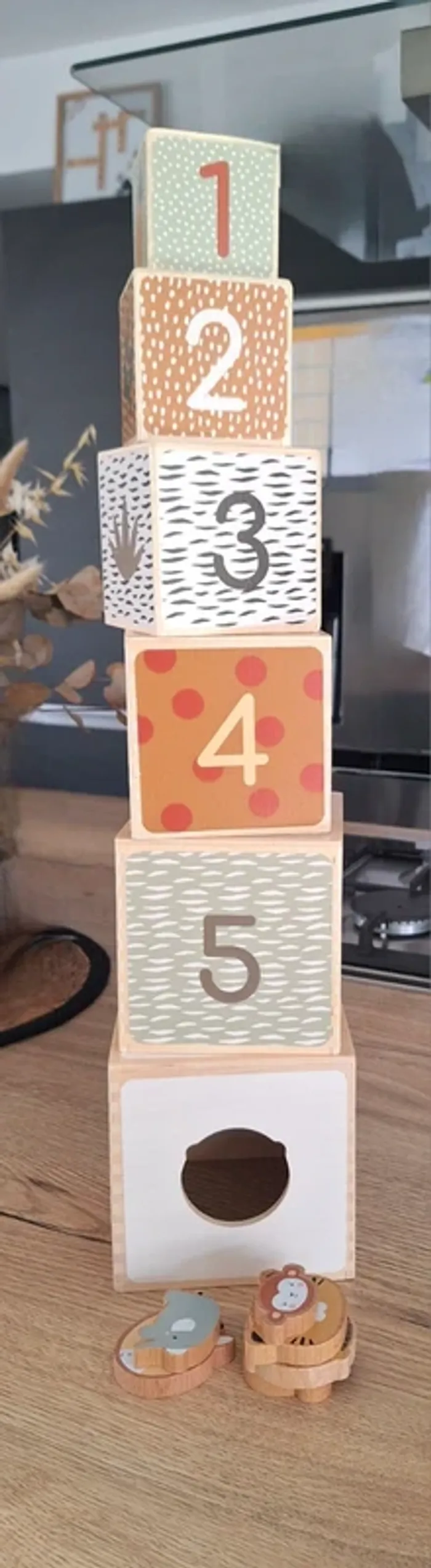 Cube empilable vertbaudet en bois
