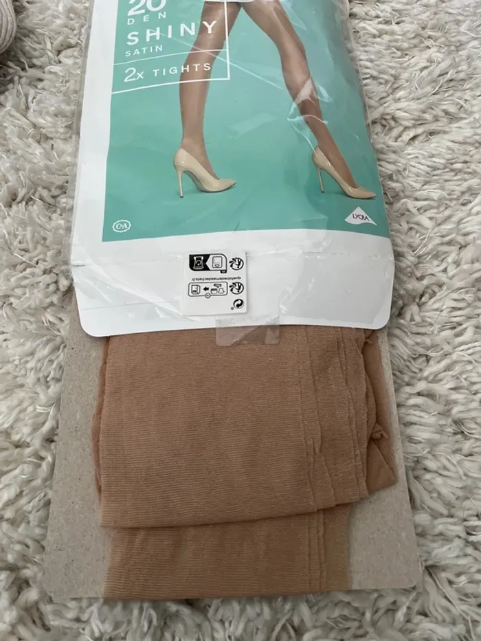 Collant fin satiné champagne Taille 44/46 XL - photo numéro 3