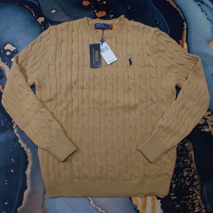 Pull torsadé col rond Polo Ralph Lauren camel logo brodé noir taille M - photo numéro 1