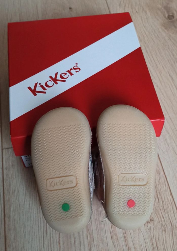 Bottes / Bottines fourrées - chaussures bébé fille Kickers Sofur Rose - Taille 18 - photo numéro 6