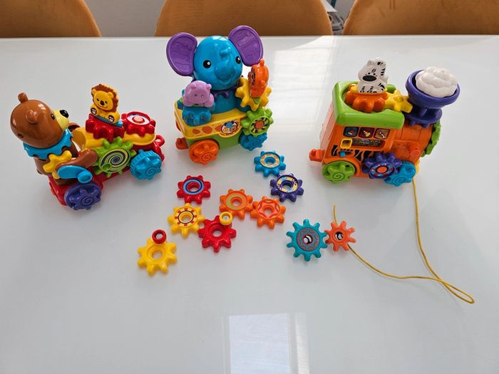 Super train à engrenages magique vtech