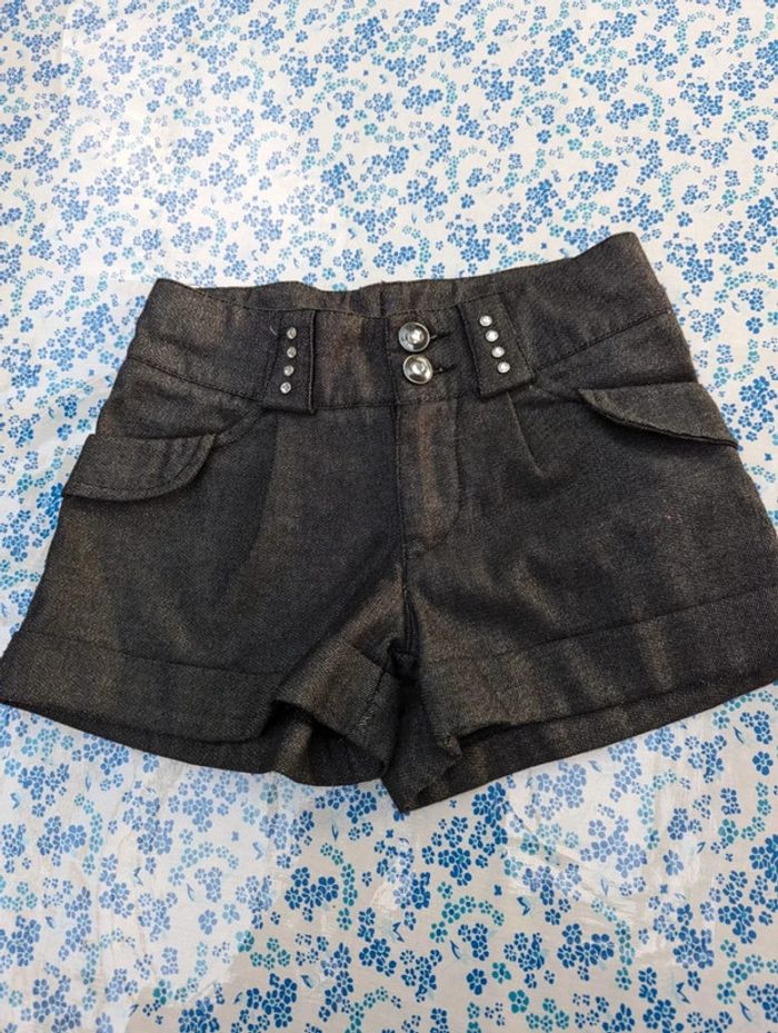 Short noir pailleté 8 ans
