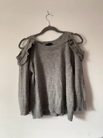 Pull épaules dénudées