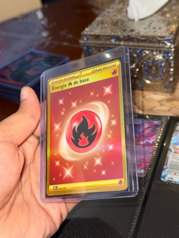 Pokémon Énergie de base 230/197 Flammes obsidiennes - EV.03