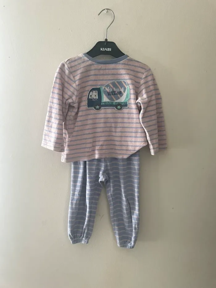Pyjama in extenso