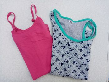 Lot de t-shirts ou maillots de corps