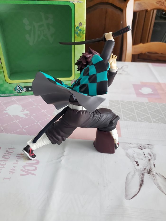 Figurine demon slayer tanjiro kamado - photo numéro 7