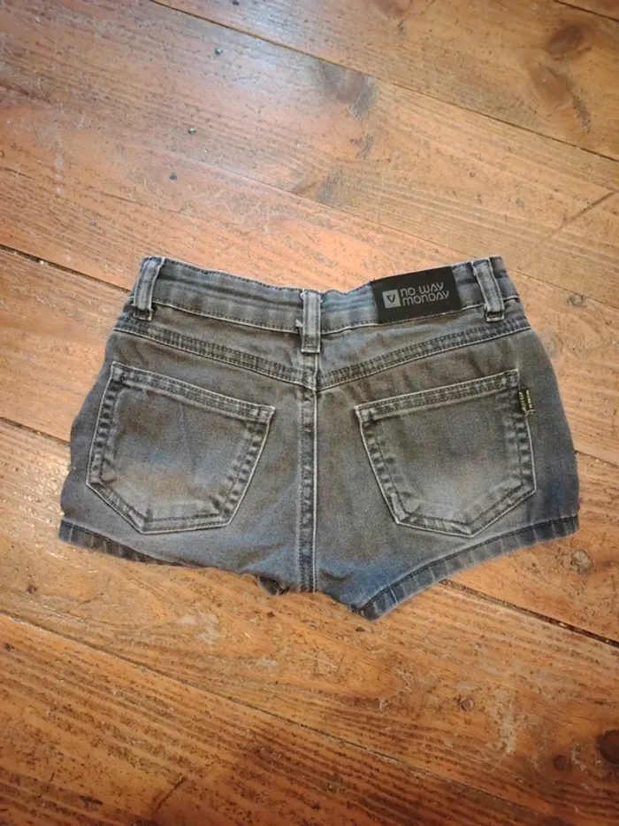 Short 8 ans - photo numéro 2