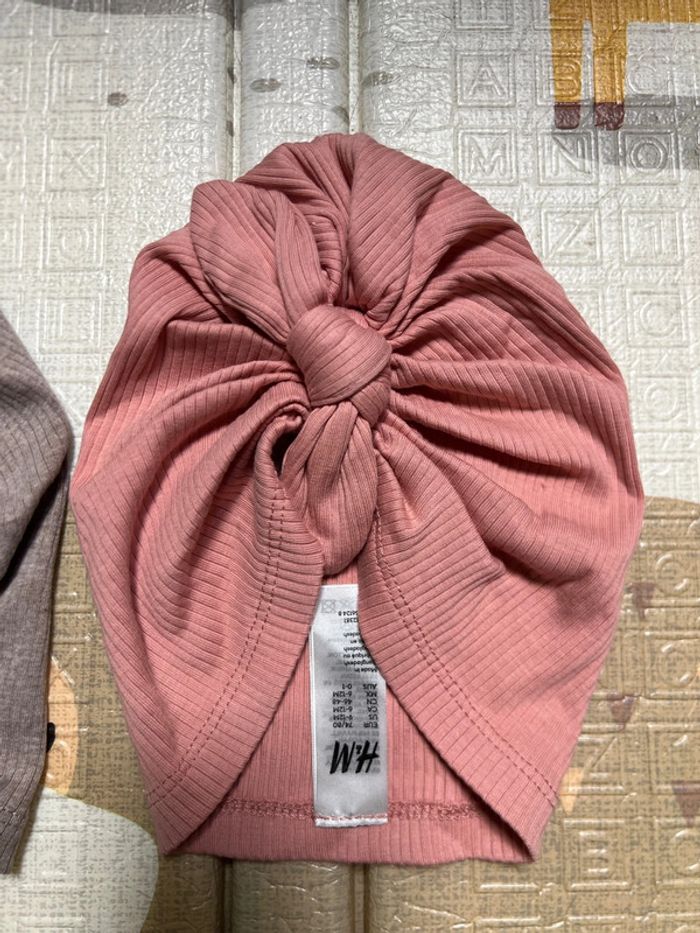 Lot de 2 Bonnets avec petit noeud - photo numéro 2