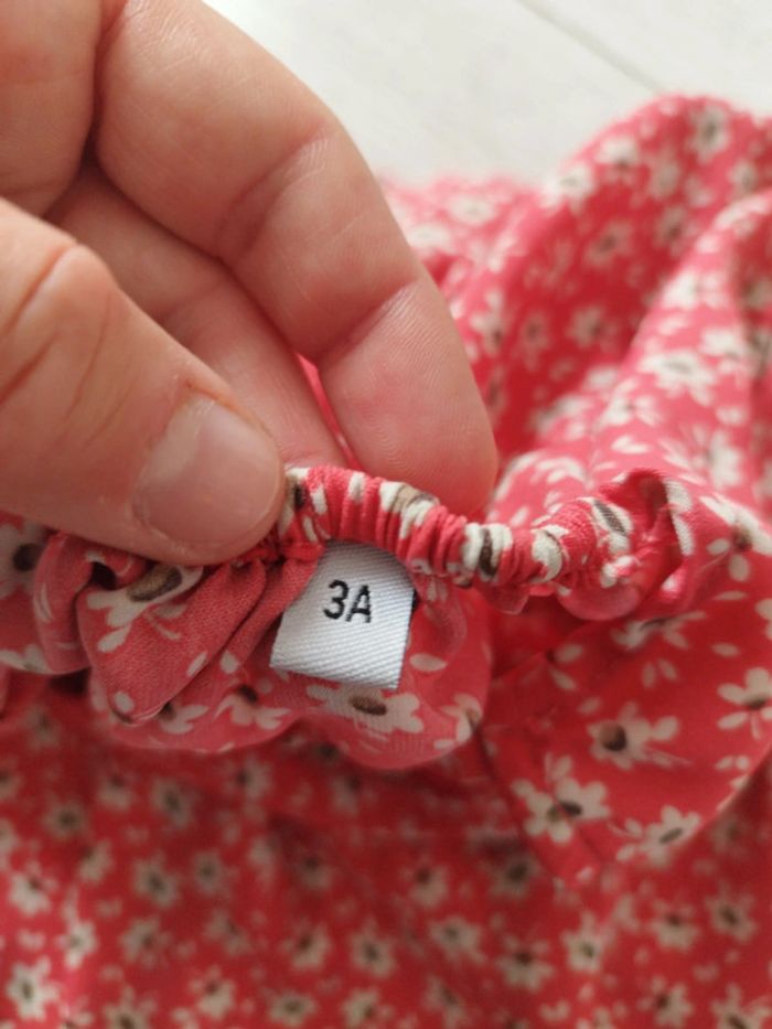 Robe fleurie 3 ans - photo numéro 2