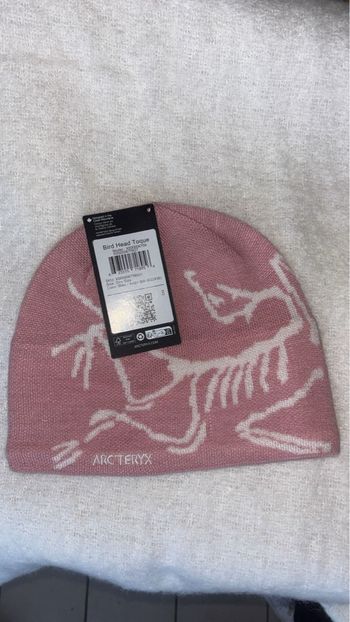 Bonnet Arc’teryx Bird Head Rose Neuf