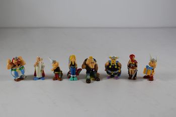 Kinder Asterix Figurines