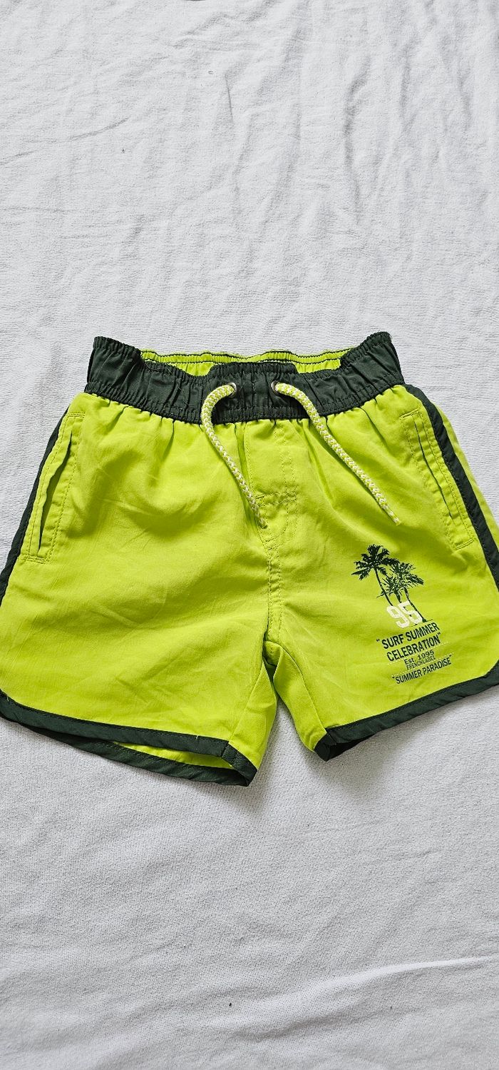 Short de bain de la marque Orchestra 5 ans