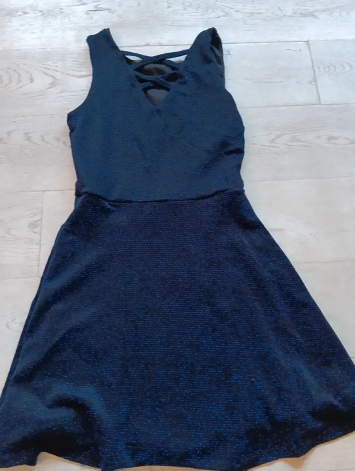 Robe bleu marine - photo numéro 3