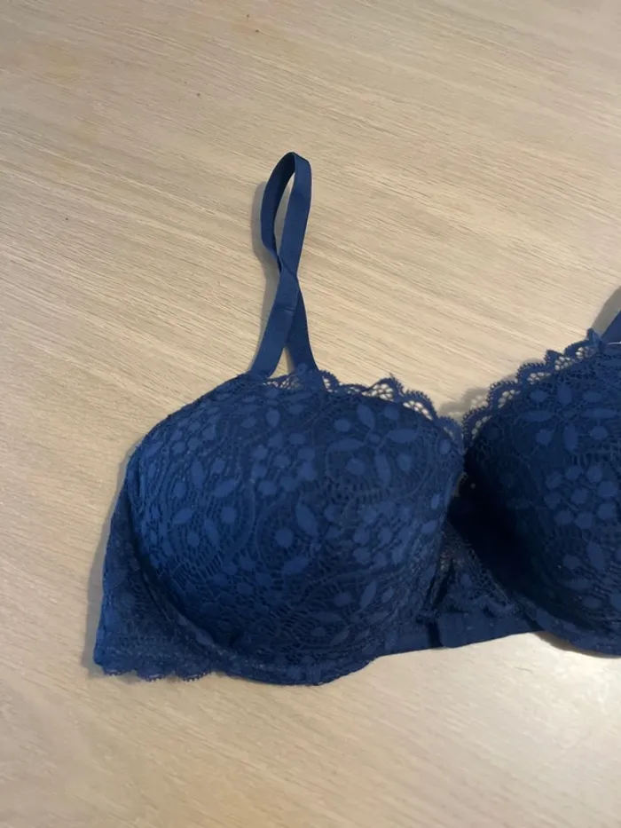 Soutien gorge - photo numéro 5