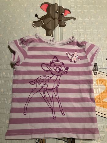 Vend t-shirt Disney taille 12 mois