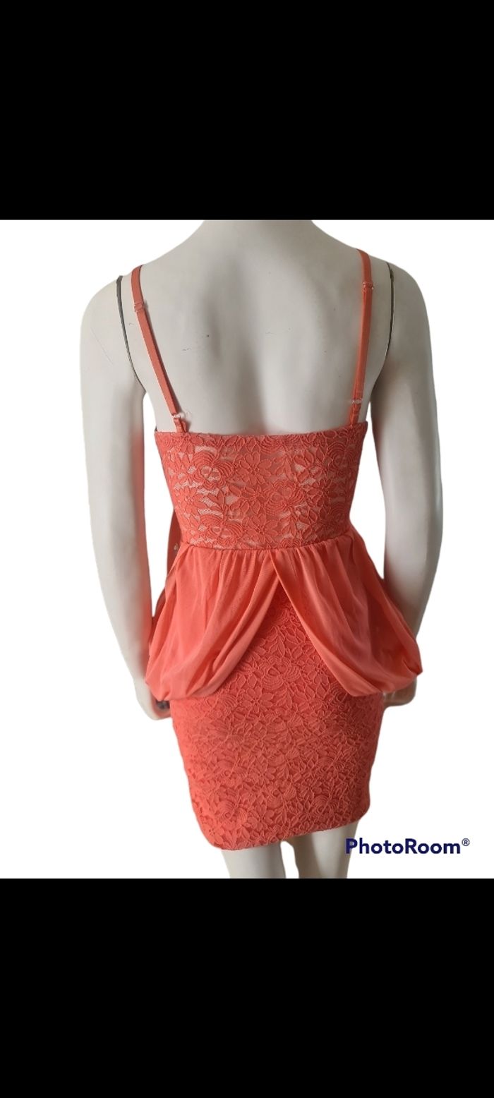 Magnifique robe neuve étiquetée taille 36 - photo numéro 3