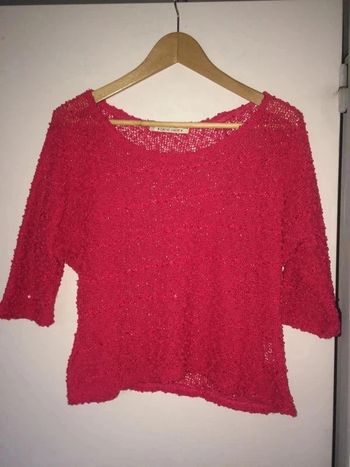 Pull framboise à sequins
