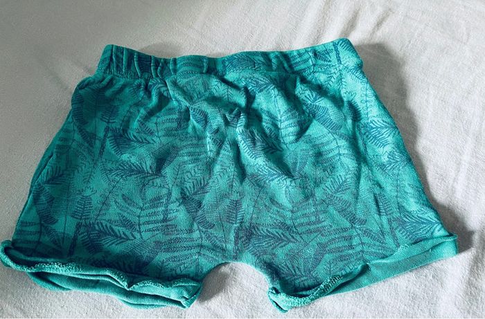 Short Gémo mixte 18 mois - photo numéro 3