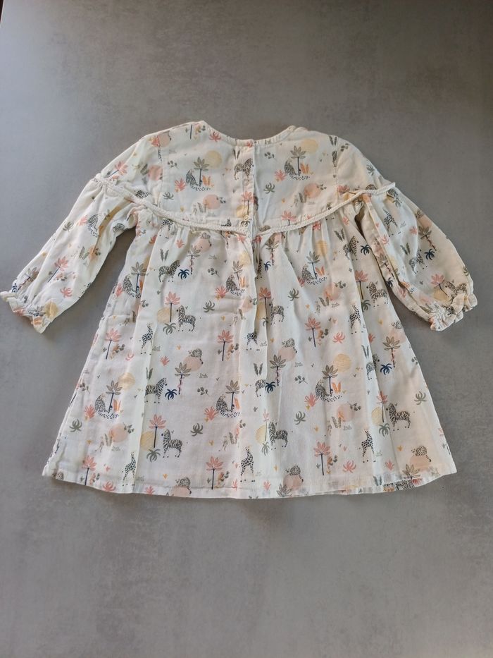 Robe manches longues imprimée savane TAO 2 ans très bon état - photo numéro 2