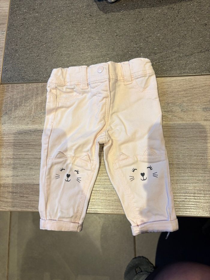 Lot pantalons 1 mois - photo numéro 8