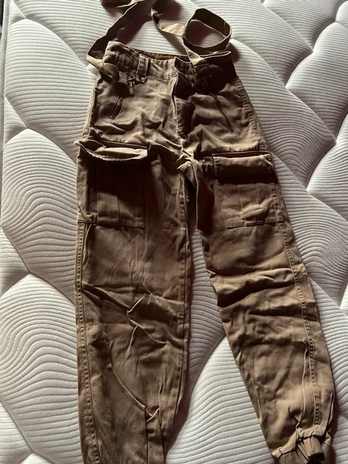 Pantalon cargo beige foncé Jennyfer