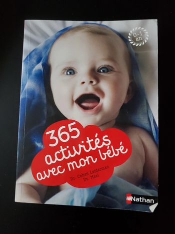 Livre 365 activités avec mon bébé