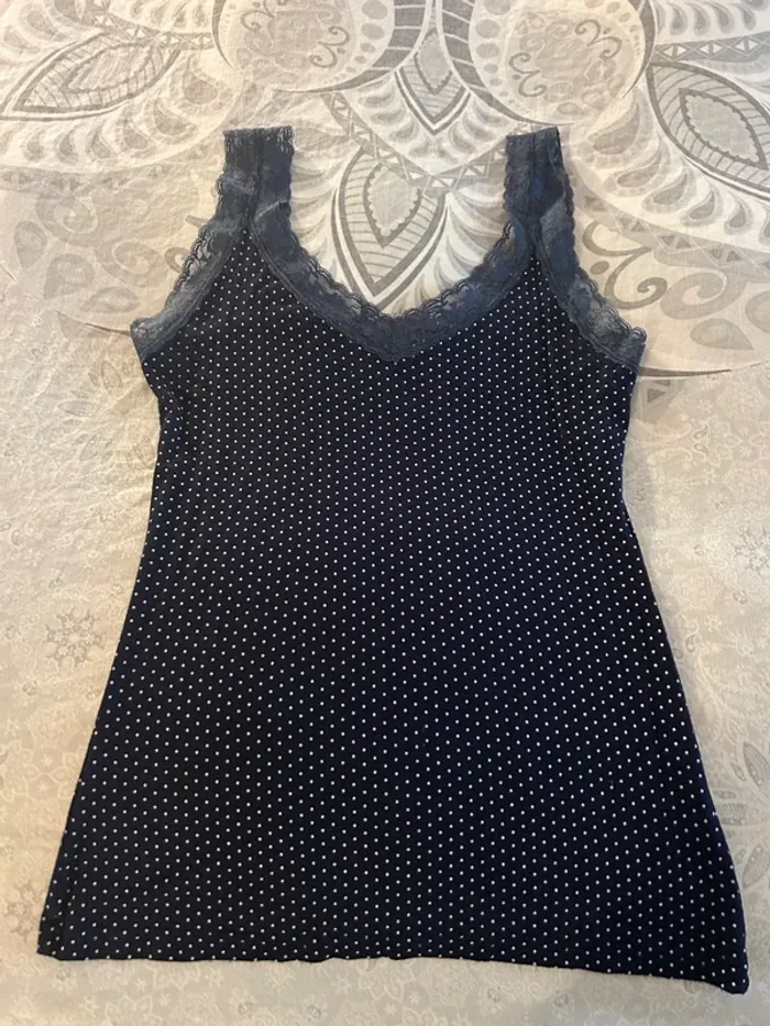 Débardeur bleu à pois