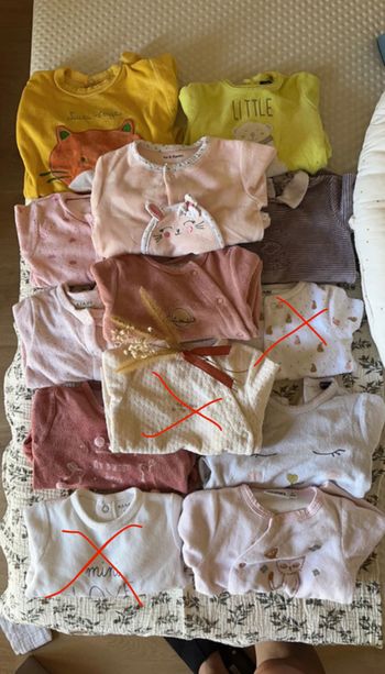 Lot 10 pyjamas en très bon état