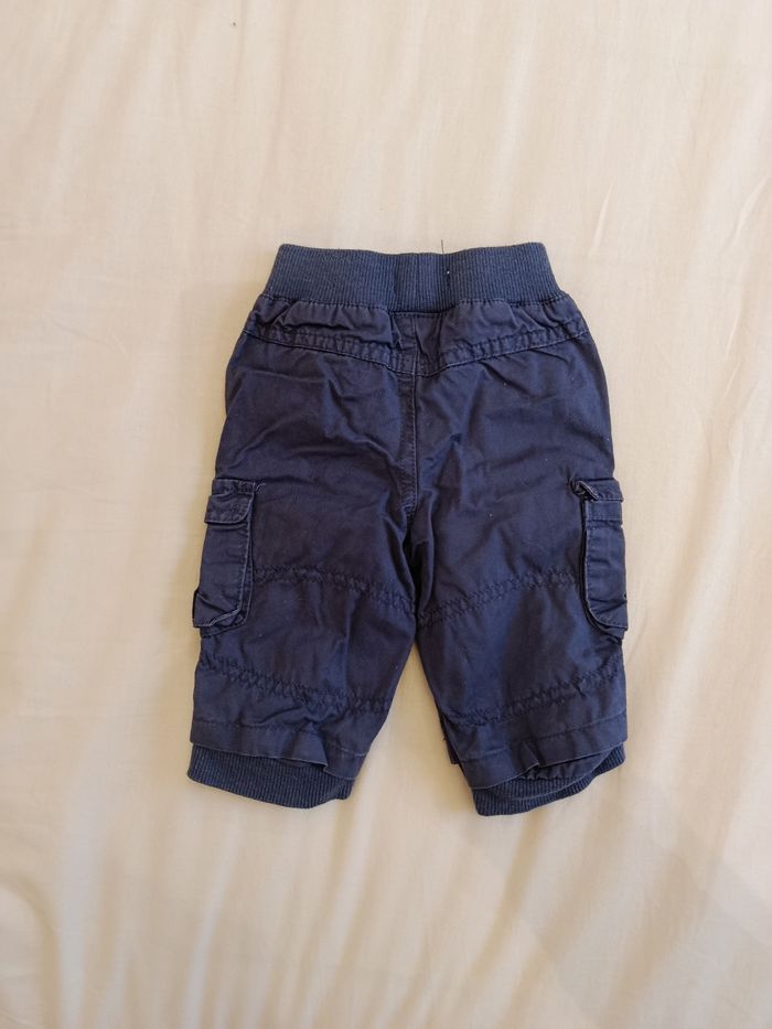 Un pantalon 1 mois - photo numéro 2