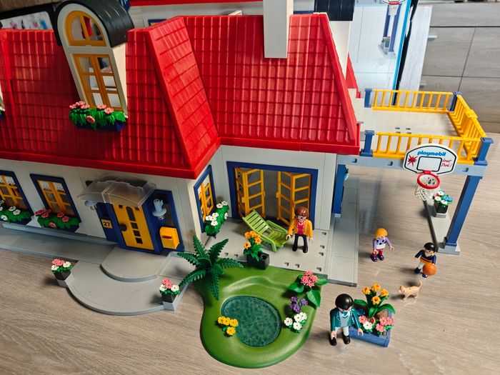 Playmobil 3965 Maison contemporaine avec tous les accessoires - photo numéro 2