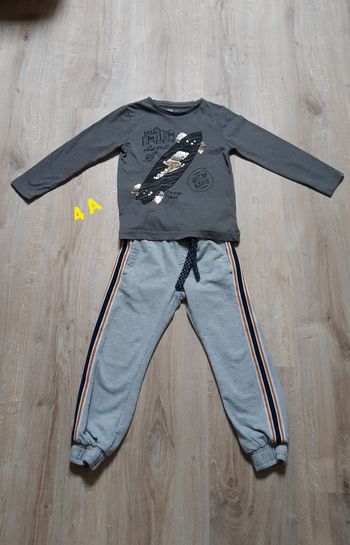Jogging et t-shirt  4A